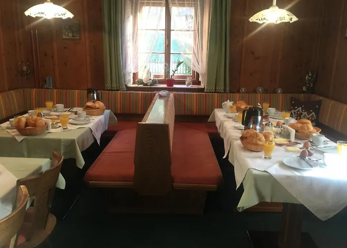 Gaestehaus Schoepf Elsa Лангенфельд