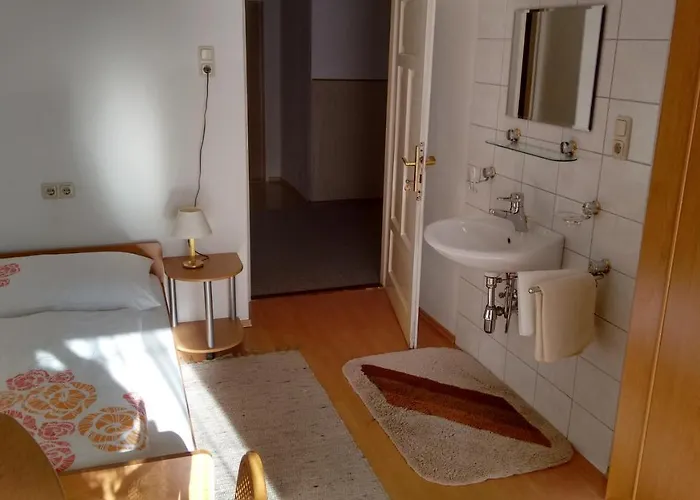 Gaestehaus Schoepf Elsa 3* Λάνγκενφελντ