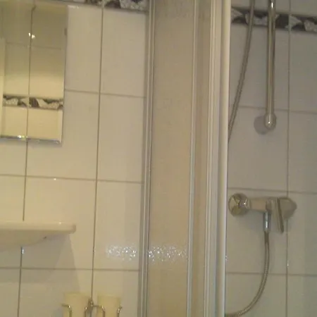 Gaestehaus Schoepf Elsa Отель типа 